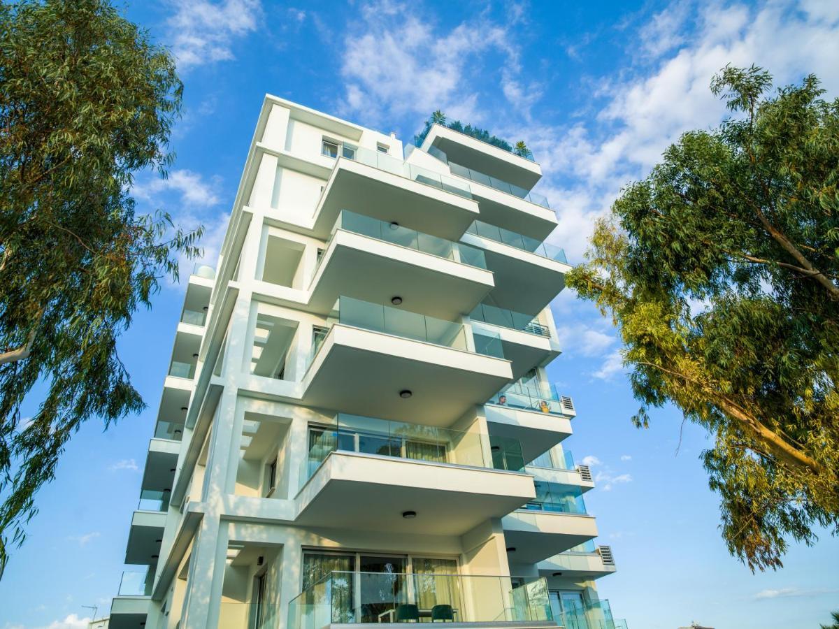 Liv Urban Suites Larnaca Exterior photo